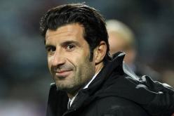 لويس فيغو يبدأ حملته الانتخابية لرئاسة الفيفا من الصين