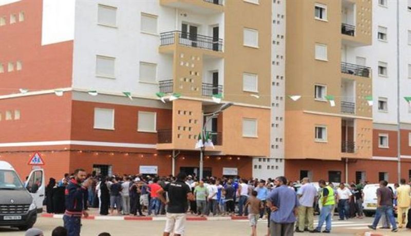 تسليم مفاتيح 180 مسكنا ترقويا مدعما للمستفيدين بقديل وهران
