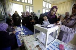 افرادالجالية الوطنية بساقية سيدي يوسيف يؤدون واجبهم الانتخابي في مكتب متنقل