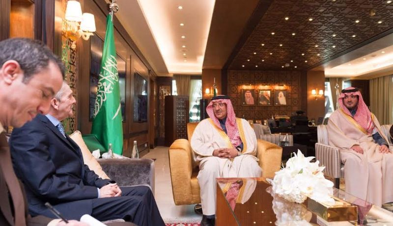 نائب رئيس مجلس الوزراء السعودي نايف بن عبد العزيز يستقبل سفير الجزائر بالمملكة