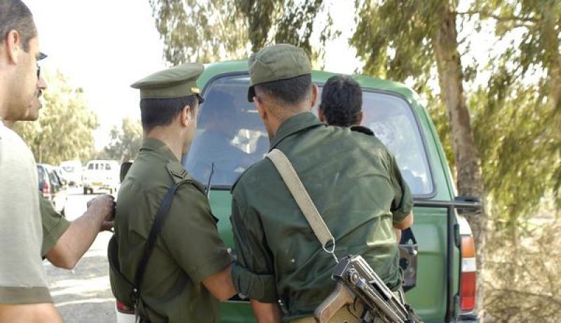 درك رأس عين عميروش يوقف شخصين حاولا سرقة سياج جسر خروبة بمعسكر