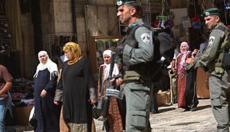 مدن إسرائيلية تحظر دخول عمال فلسطينيين للمدارس