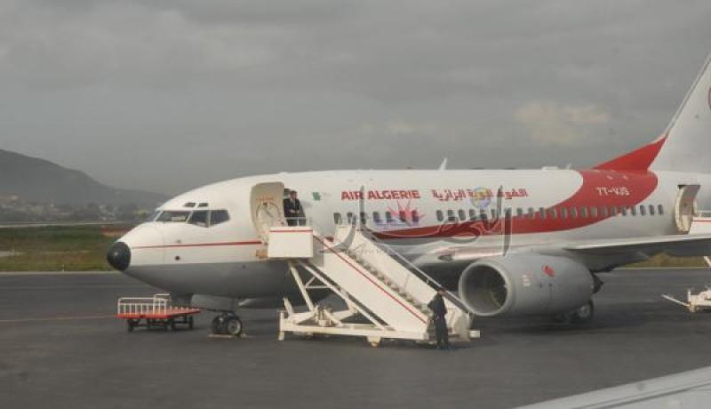 نجاة 100 مسافر بأعجوبة بعد انفجار عجلات طائرة للجوية الجزائرية
