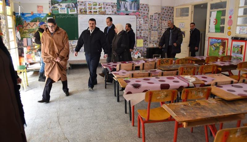 والي قالمة ينصب خلية تقنية لمتابعة وضعية التدفئة بالمؤسسات