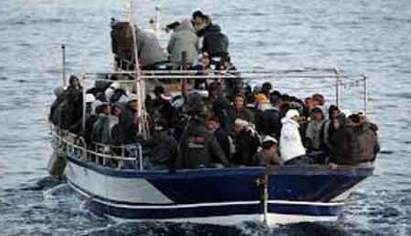 القوات البحرية الإيطالية توقف أكثر من ألف مهاجر غير شرعي في صقيلية