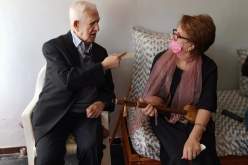 بالصور.. وزيرة الثقافة تزور الممثلة القديرة “دوجة” والفنان القدير محمد رشيدي المعروف بـ “الشيخ الناموس”