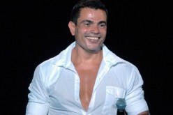 عمرو دياب يردّ على المشكّكين في شبابه بعد صورة الفوتوشوب