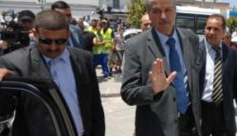 سلال يسلم عقود استفادة من مربعات بالسوق الجديدة ويدشن مركز الترفيه العلمي