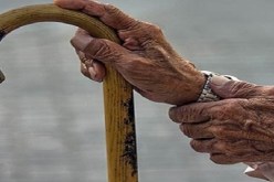 بالفيديو تصرّف غريب لشيخ داخل مدرسة أمر لا يصدّق