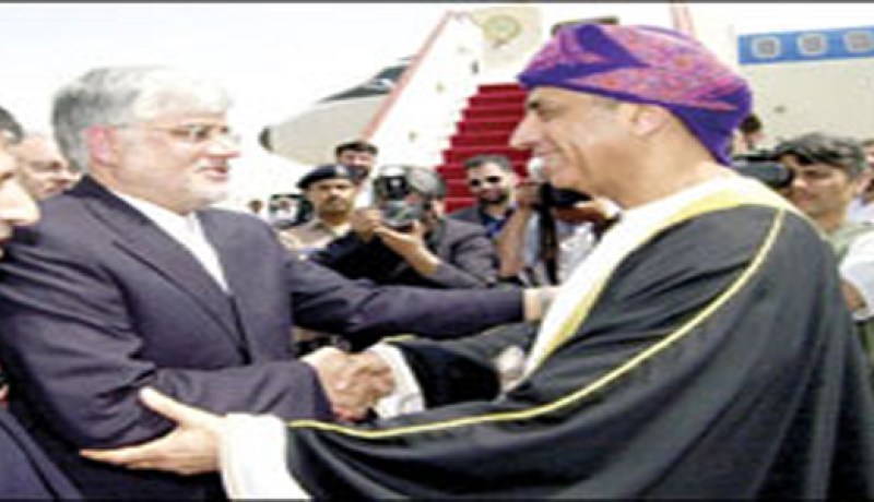 نائب الرئيس الإيراني يختتم زيارته لسلطنة عمان