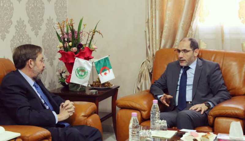 مقري يستقبل السفير الإسباني لدى الجزائر