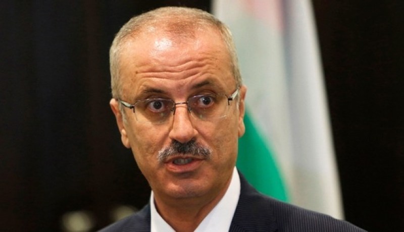 رئيس الحكومة الفلسطينية يقدم إستقالته للرئيس محمود عباس