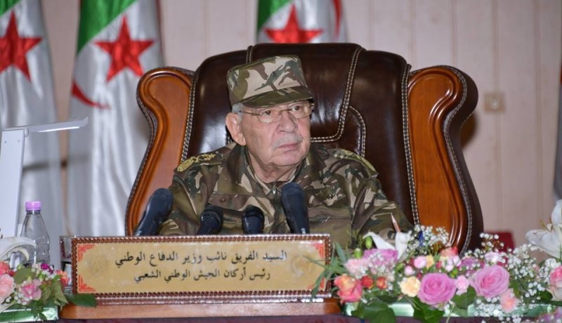 قايد صالح: الجيش الجزائري والشعب سيعرفان كيف يحافظان على وطنه