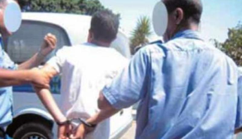 مسبوق قضائيا صاحب حظيرة للسيارات يروج المشروبات الكحولية بالبرج