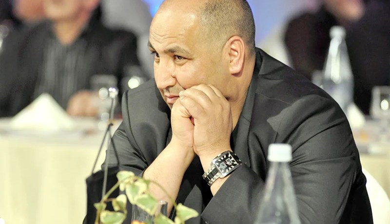 الصفقات تتساقط من يدي حمّار ويطالب بعودة شنين