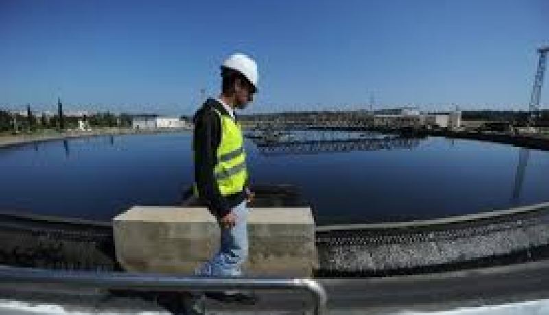 وزارة الموارد المائية تحضر مرسوما للحد من سرقة المياه والاستخراج غير الشرعي للرمل من الوديان