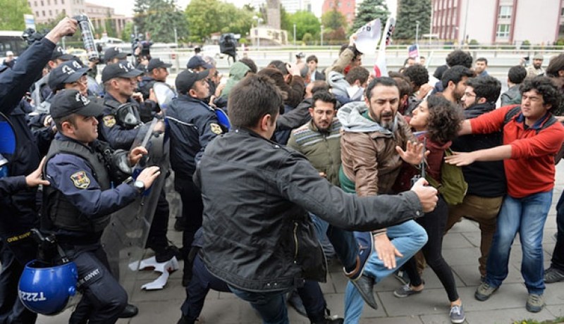 مظاهرات في تركيا تندد بتوسيع سلطات أردوغان