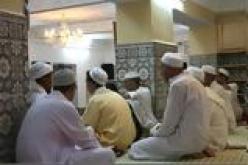 جثمان شيخ الزاوية المشرقية بتيسمسيلت يوارى الثرى