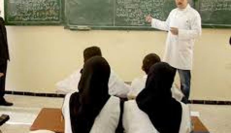 سلال يدعو لحل مشاكل قطاع التربية بالحوار
