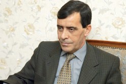 توقيف الجنرال بن حديد وإيداع ابنه في سجن الحراش