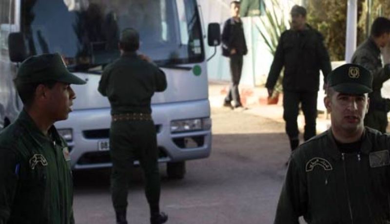 قوات الدرك تداهم مقهى ينتهك حرمة رمضان في تيڤزيرت بتيزي وزو