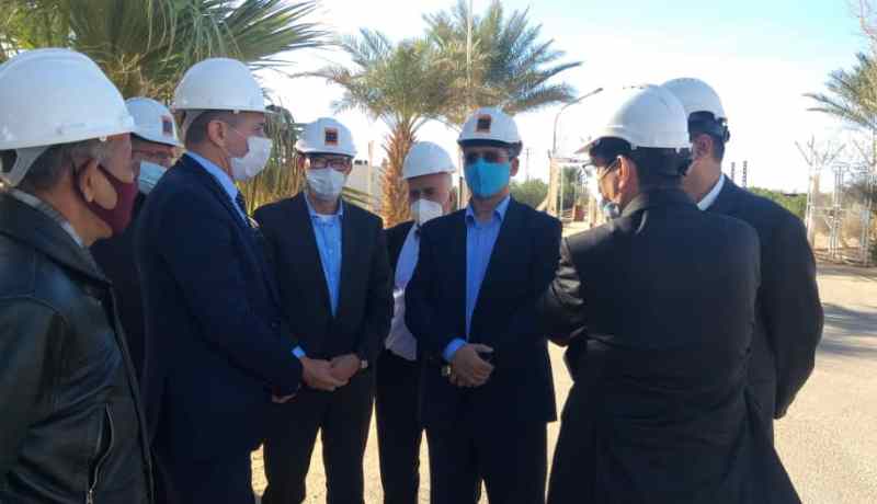 حكار يتفقد المنشآت الصناعية في أدرار