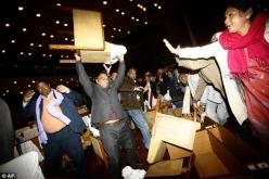 رفع حالة التأهب الأمنى خشية اندلاع اشتباكات بسبب الخلاف على الدستور الجديد في النيبال