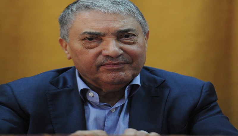 بن فليس يتبرأ من مدني مزراڤ