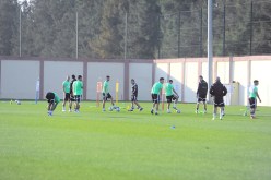 الخضر يدخلون أجواء اللقاء وإجماع على أن البدائل موجودة لتغطية الغيابات