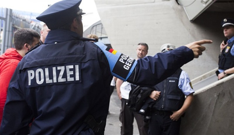 إعتقال 3 أشخاص بتهمة الإرهاب في برلين بألمانيا