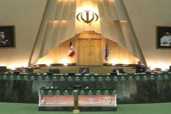 البرلمان يستدعي نجاد للرد على اتهامات بسبب بسوء إدارة الاقتصاد