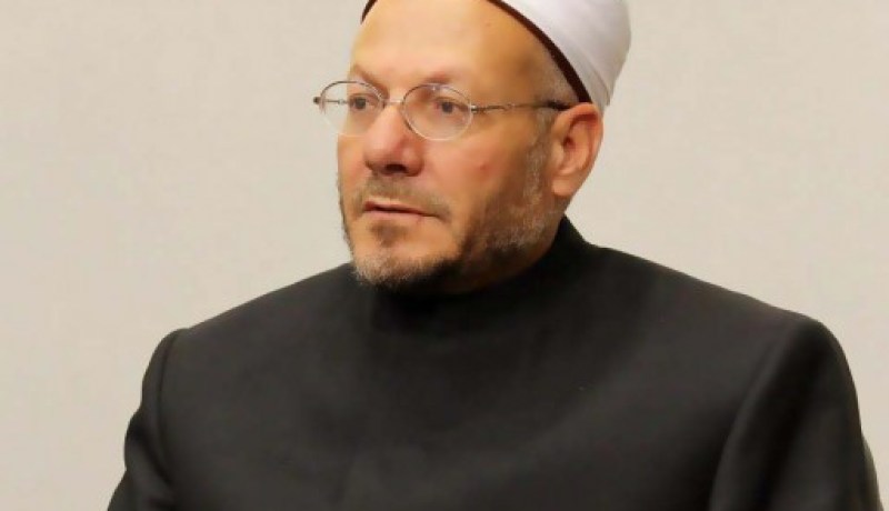 مفتي مصر يؤكد على محاربة داعش فكريا أو قتاليا
