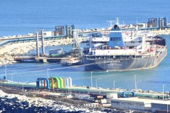 إحباط محاولة تهريب حبوب مهلوسة وذخيرة بندقية صيد من فرنسا عبر ميناء سكيكدة