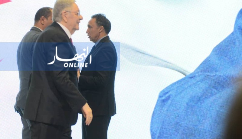 شخصيات وطنية.. وزراء الحكومة ووزراء سابقون يصلون القاعة البيضاوية