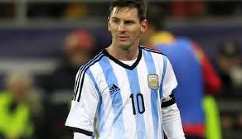 مدرب الارجنتين يبعد ميسي من أولمبياد البرازيل ليلعب في كوبا أمريكا