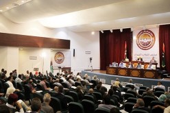 البرلمان الليبي المعترف به يصادق على منح الثقة لحكومة السراج