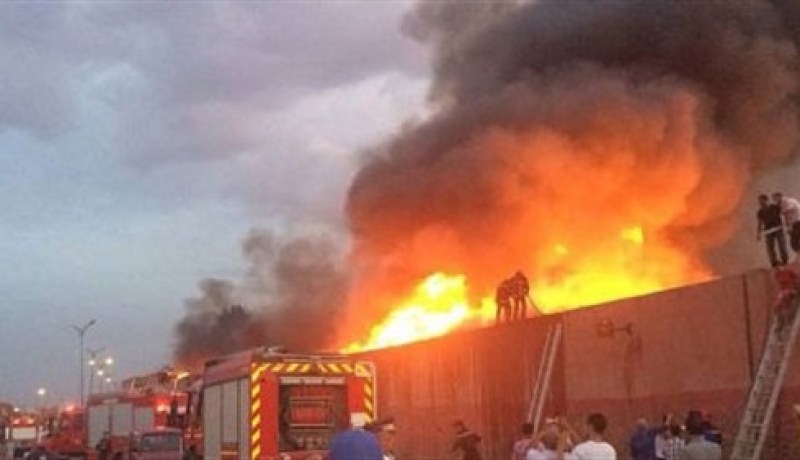 الدفاع المدنى العراقى ينقذ 100 طالب جامعى ويخمد حريقا وسط بغداد