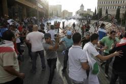 اطلاق رصاص في وسط بيروت بعد محاولة متظاهرين اقتحام مقر الحكومة