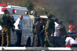 مقتل مستوطن وإصابة 40 آخرين في انقلاب حافلة بعد إلقاء قنبلة يدوية عليها