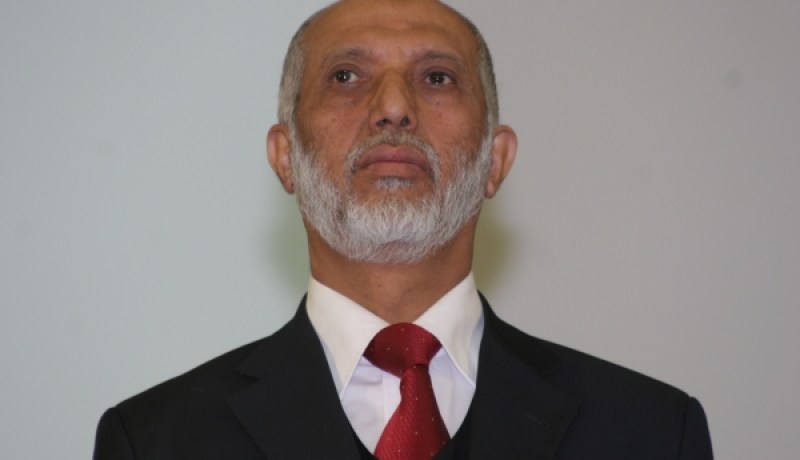 بلخادم لا يعلّق على استقالة خَلَفِه