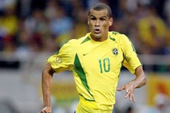 ريفالدو البرازيلي ينهي حياته المهنية الكروية ويعتزل رسمياً