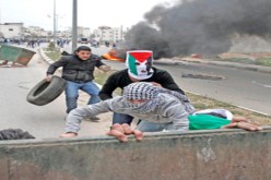 تجدد المواجهات بين الفلسطينيين وعناصر جيش الاحتلال قرب رام الله
