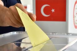 الأتراك يدلون بأصواتهم في الإنتخابات النيابية المبكرة