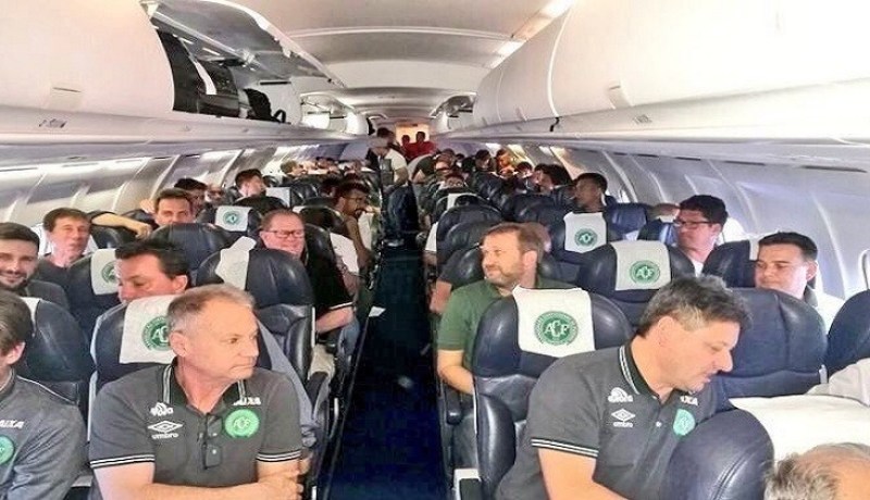 مقتل 76 شخصا بعد تحطم طائرة تقل فريقا برازيليا في كولومبيا