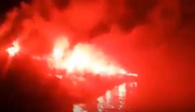 بالفيديو …أنصار اتحاد العاصمة يلهبون ميناء القنطاوي بتونس