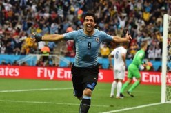 انكلترا على شفير الإقصاء بعد هزيمتها 2-1 أمام الأوروغواي