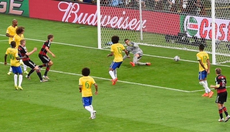 ألمانيا تصعق البرازيل بسباعية في عقر دارها وتبلغ نهائي مونديال 2014