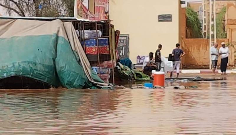 بالصور .. الأمطار الطوفانية والأعاصير تغرق مدينة جانت
