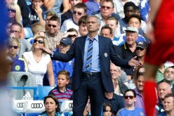 مورينيو يهدد لاعبيه بالاستبعاد من تشكيلة تشيلسي في حال التقاعس