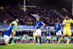 تشيلسي يهزم إيفرتون في معقله بنصف دزينة